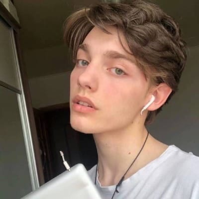 สรานนท์ อนุอินทร์ avatar